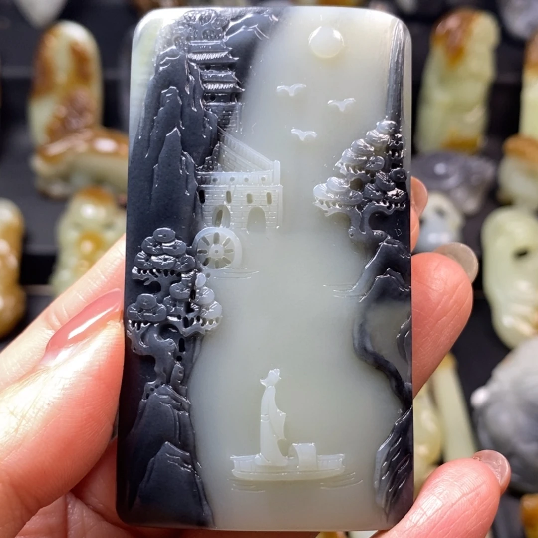 和田玉未镶嵌把件