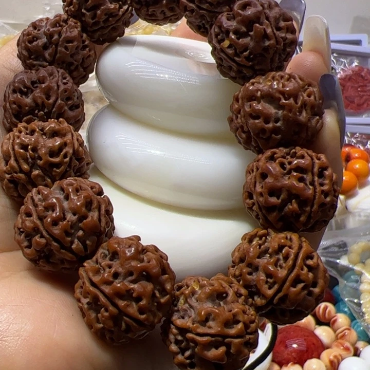 大果紫檀（缅甸花梨）拆大扣子