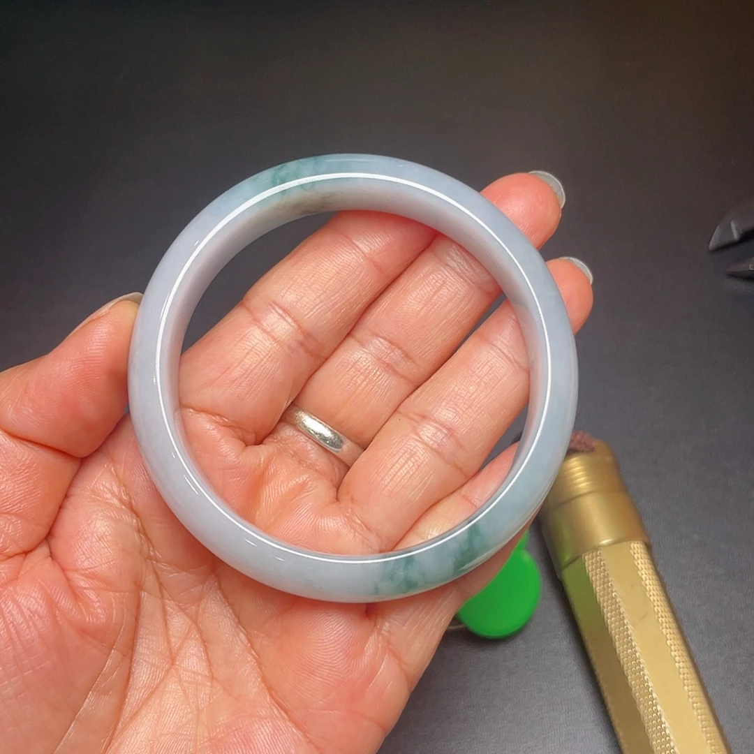 翡翠未镶嵌手镯糯冰种飘花手镯