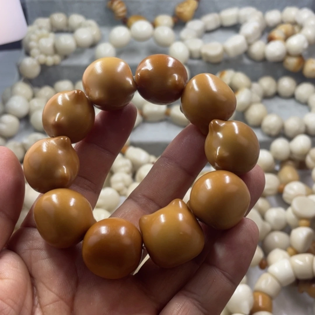 真***玲吊坠菩提根/象牙果微微瑕象牙果猫头手串卡22
