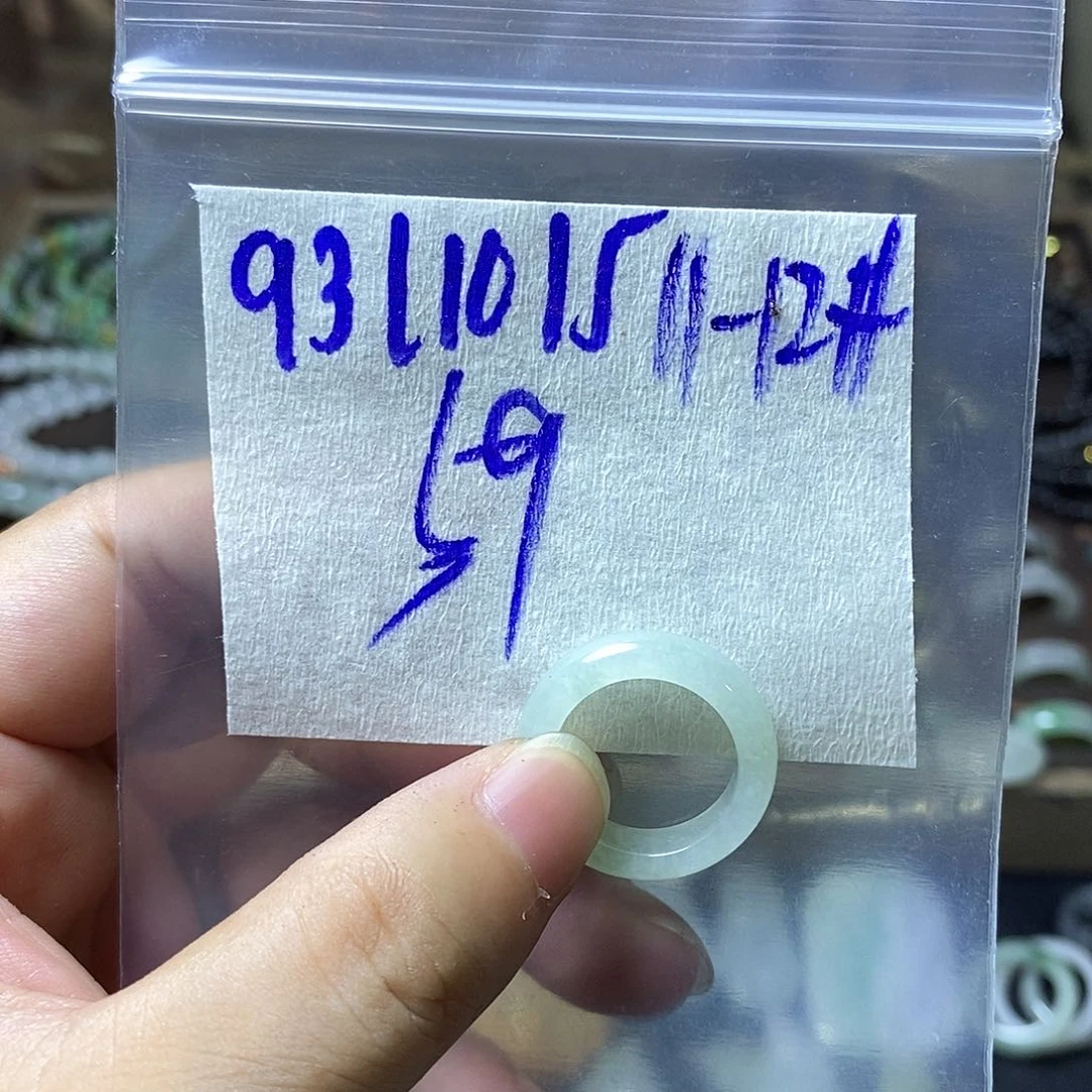 未镶嵌定制翡翠翡翠