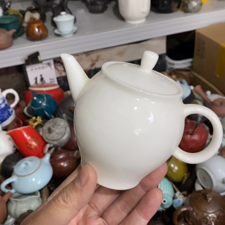 陶瓷艺术品及艺术壶