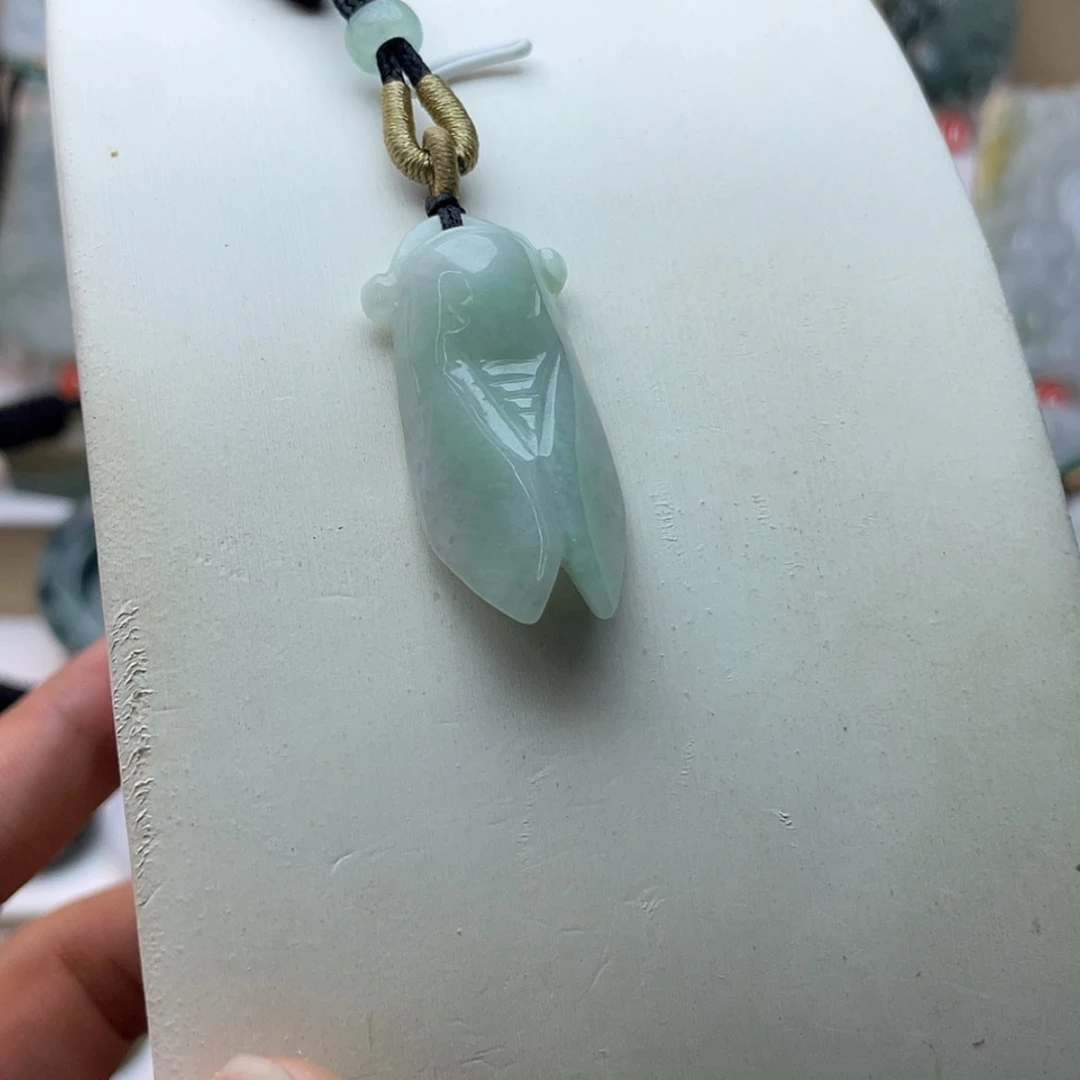 【闪购商品】翡翠未镶嵌颈饰金蝉
