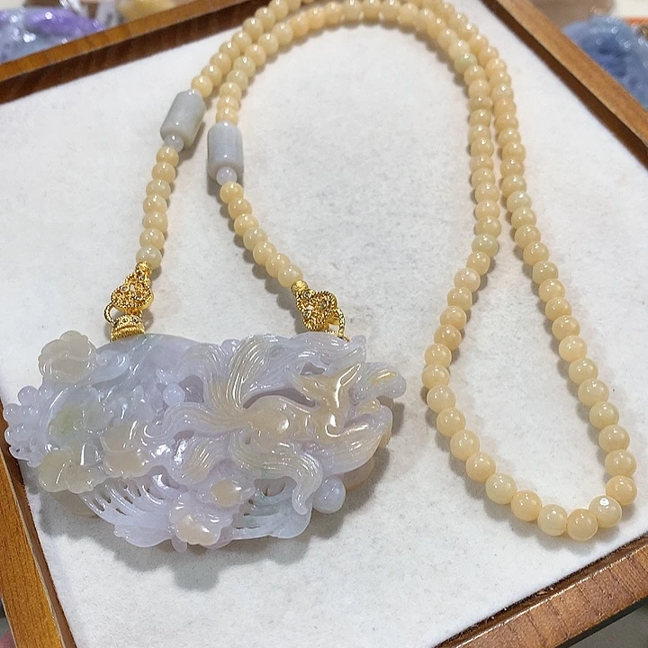 翡翠未镶嵌颈饰翡翠吊坠