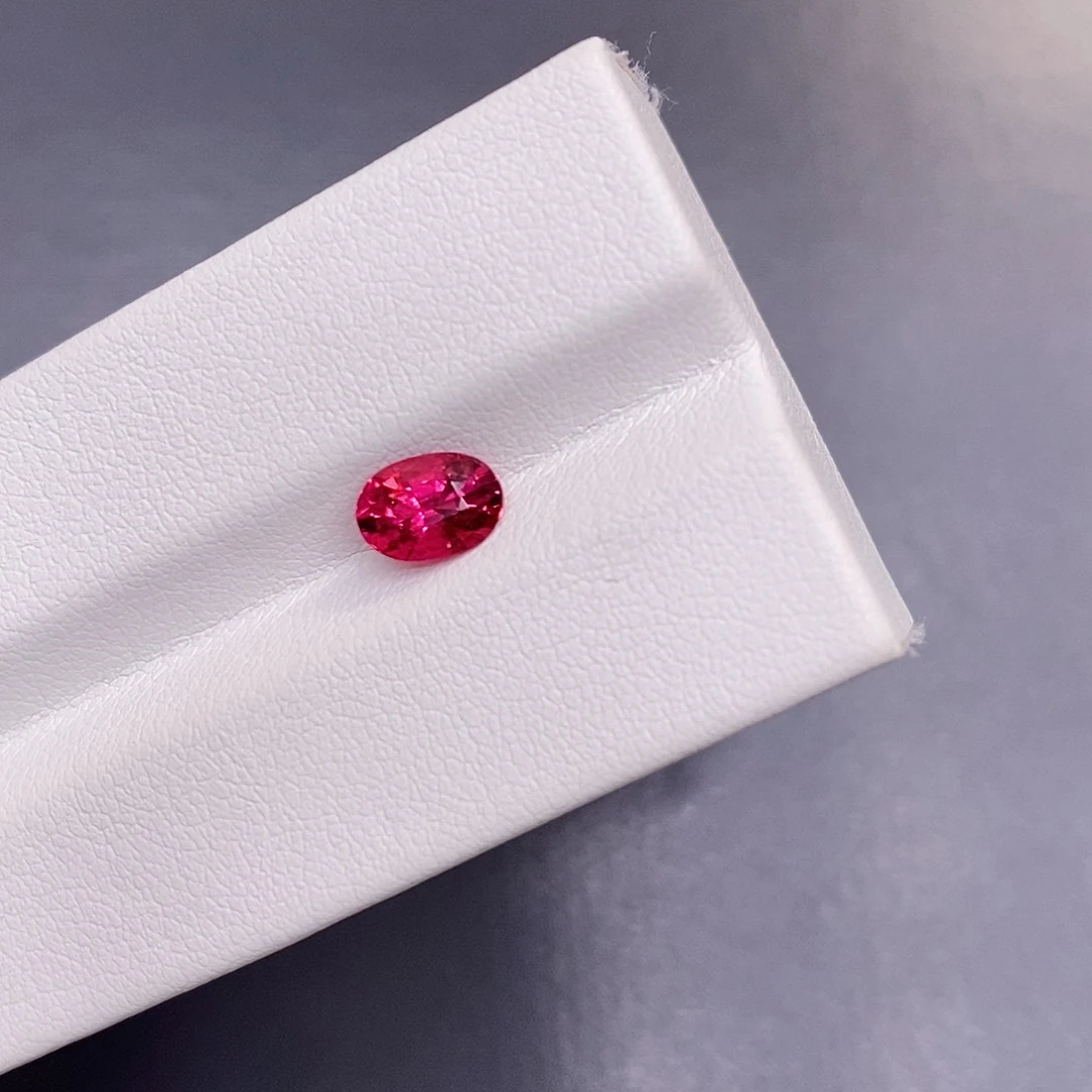 未镶嵌裸石碧玺0.79克拉