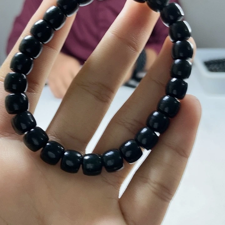 未镶嵌手串和田玉（青玉）卡8直切