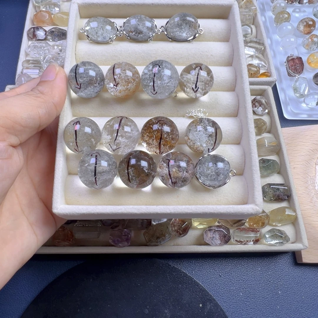 冷****银S800镀金镶嵌水晶手链