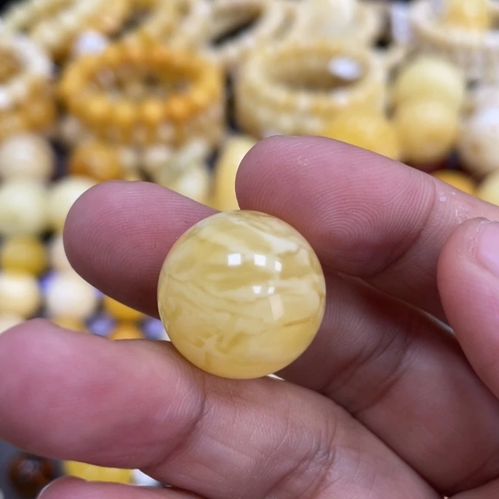 裸石蜜蜡未镶嵌19.1mm瑕疵妖花