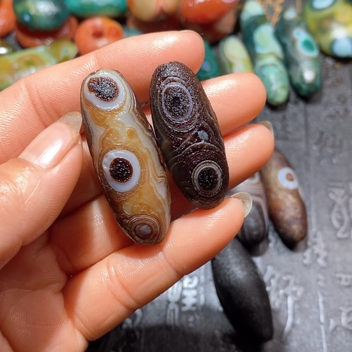 石英质玉颈饰未镶嵌烟*