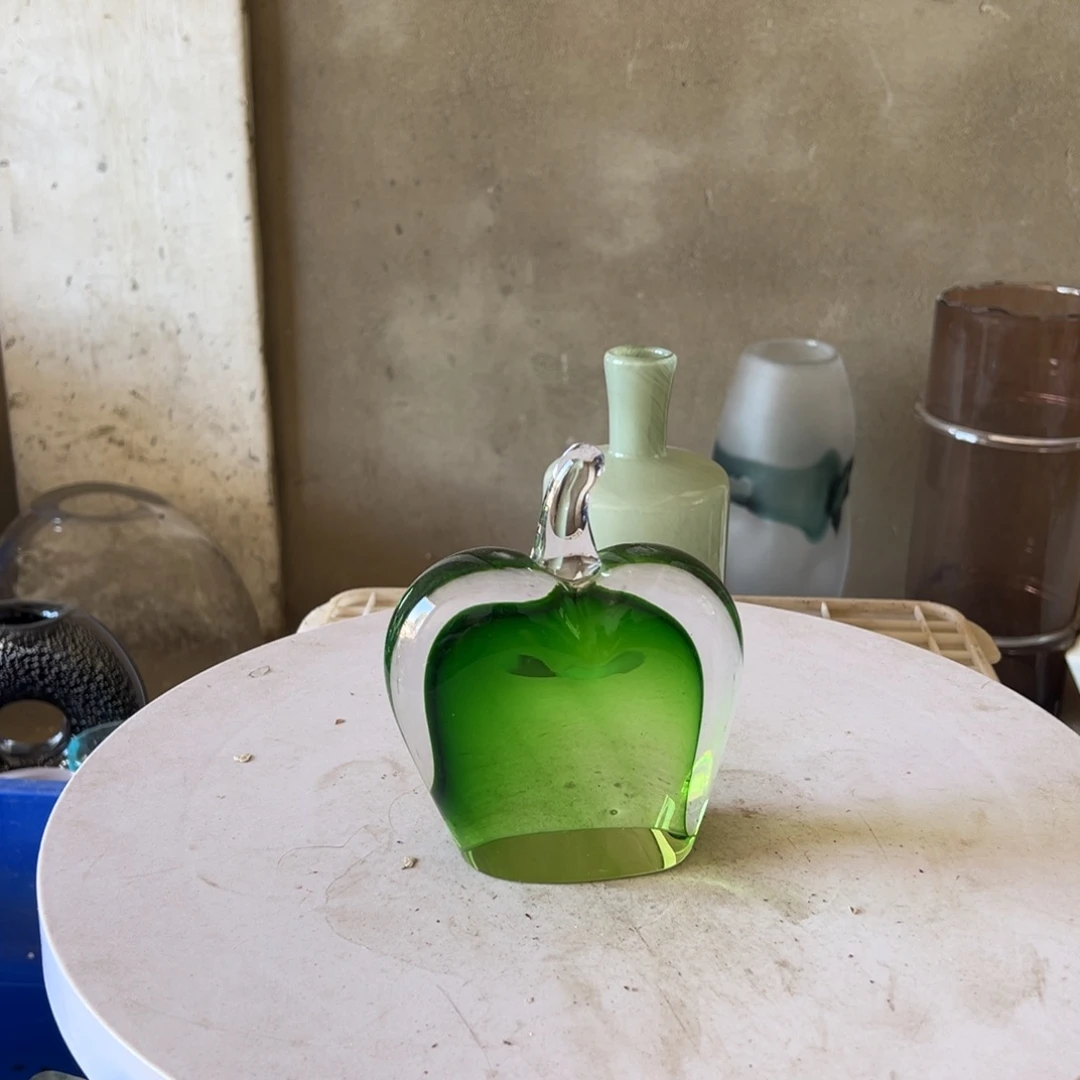 弘扬琉璃花器微瑕高度15