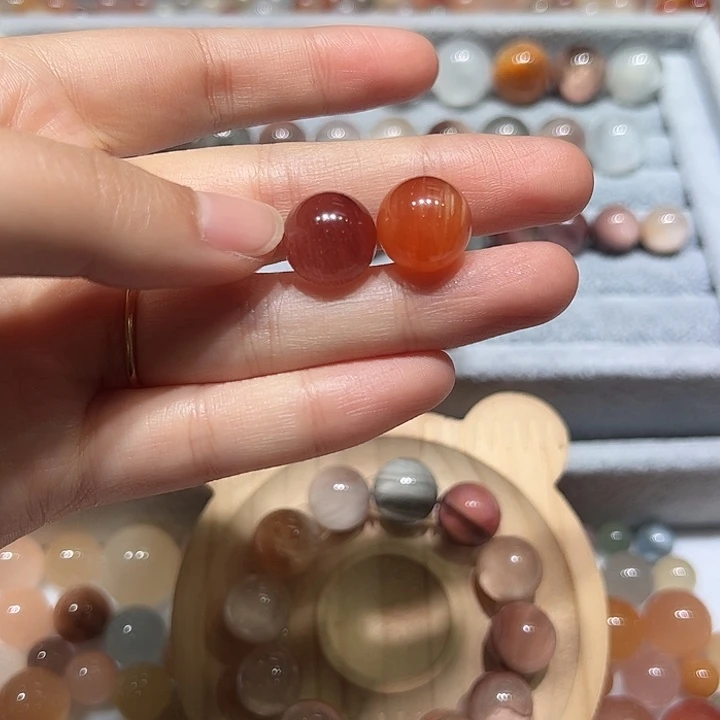 未镶嵌珠宝半成品水晶小**?紫红橙红兔毛打孔不退换