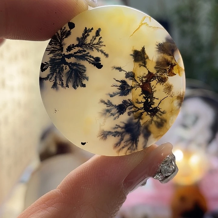 潘***鸣玛瑙/玉髓未镶嵌珠宝奇石