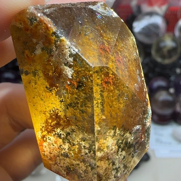 水晶未镶嵌摆件b682