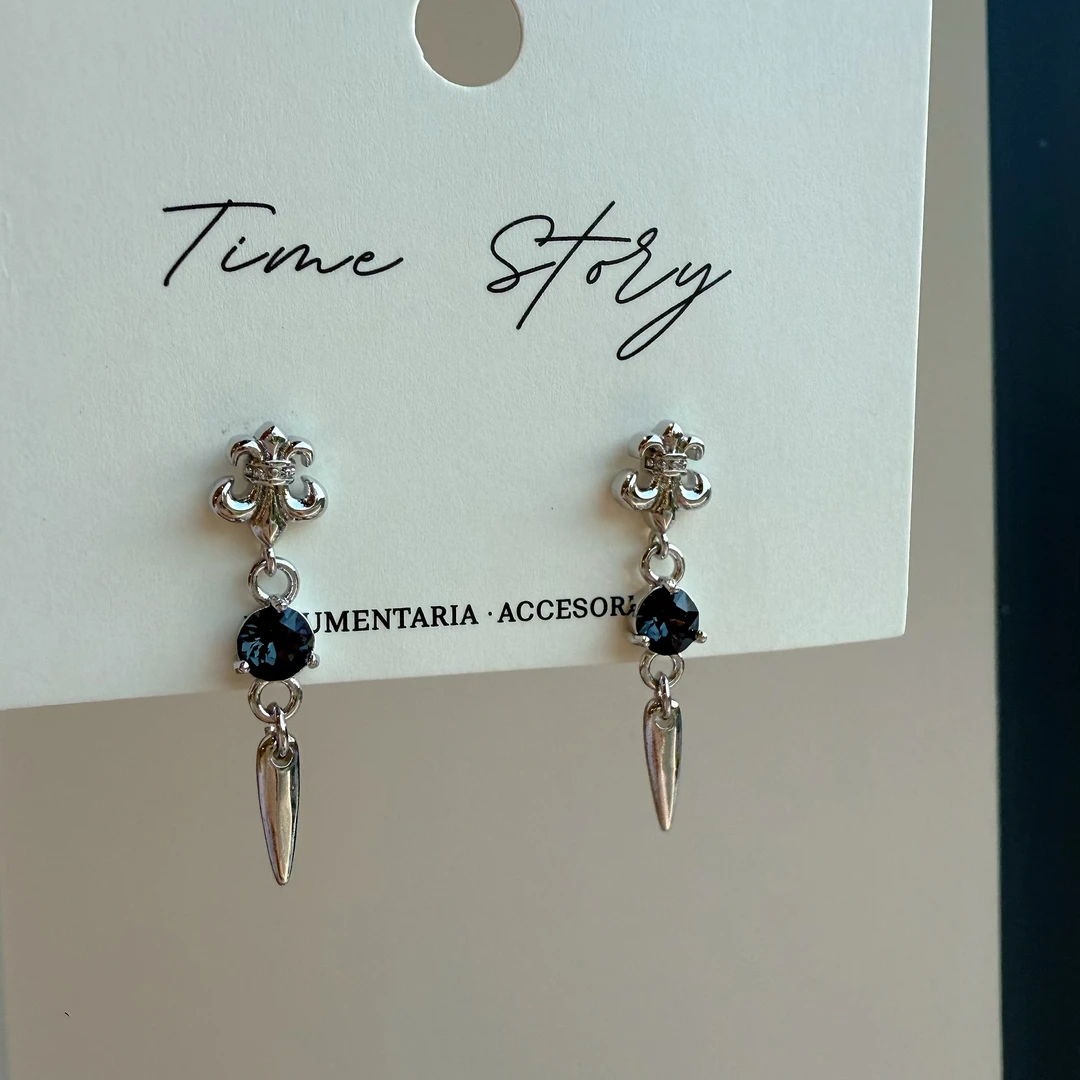 非金属仿水晶耳饰 耳环轻奢长款鸢尾花华子尖锥吊坠925银耳钉耳饰