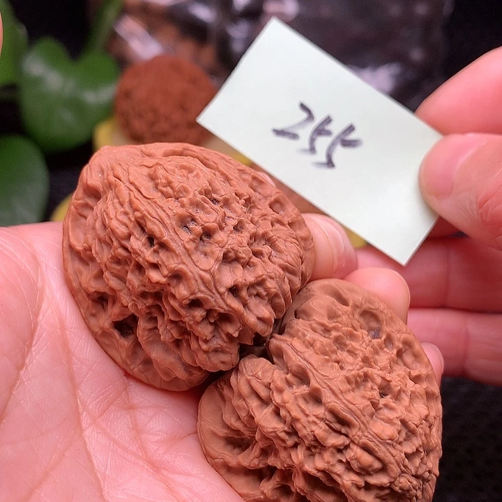 【闪购商品】把件文玩核桃39南疆石255