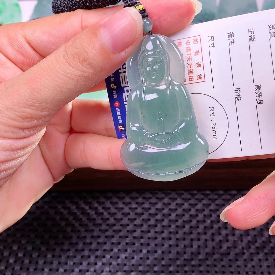 颈饰未镶嵌翡翠人**你翡翠