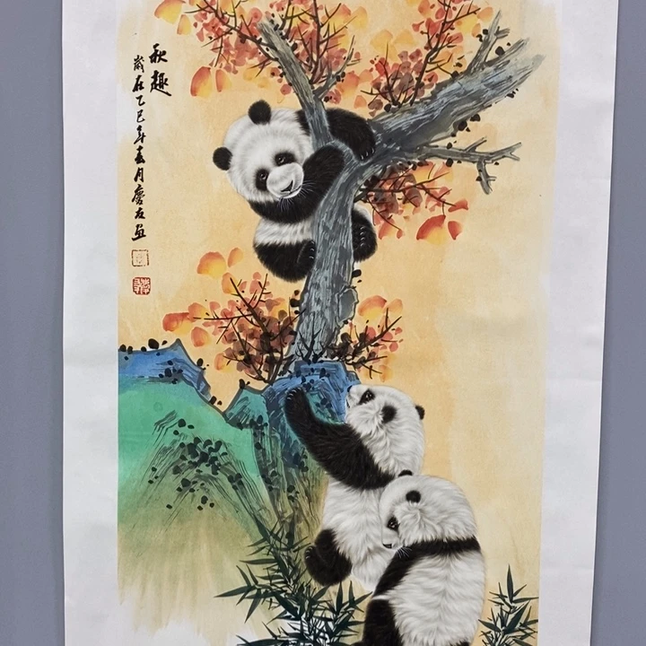 手绘作品等多种形式进行
