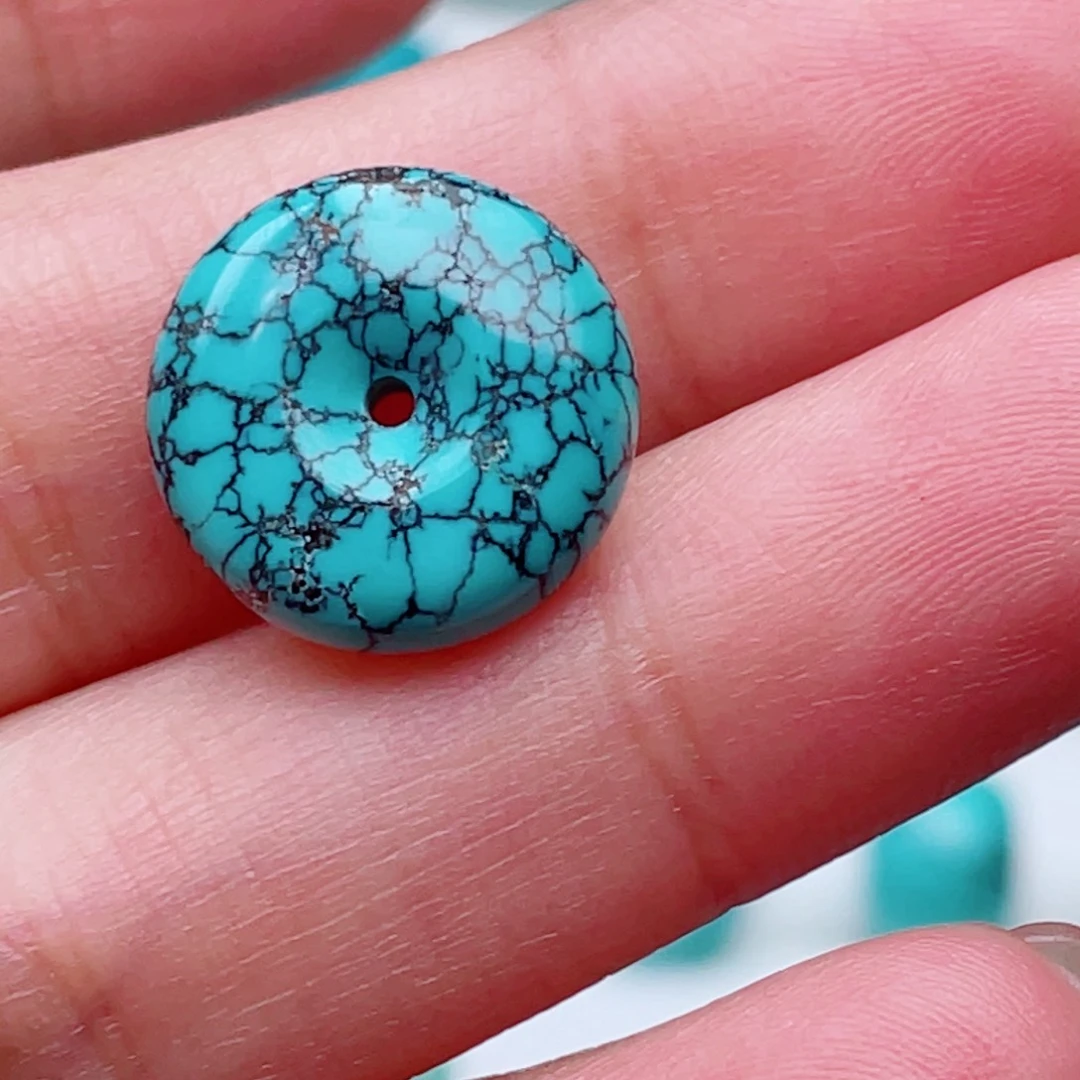 绿松石未镶嵌挂件薛*