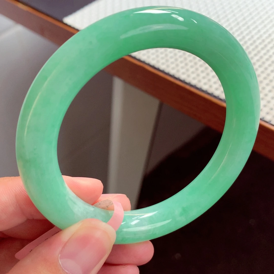 翡翠手镯未镶嵌只****@缅甸翡翠