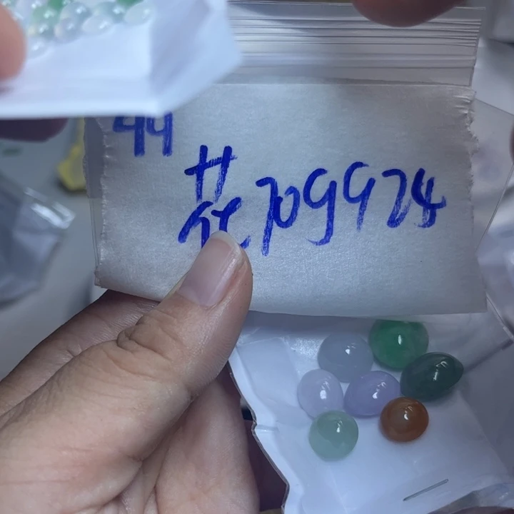 花***8未镶嵌定制翡翠不退