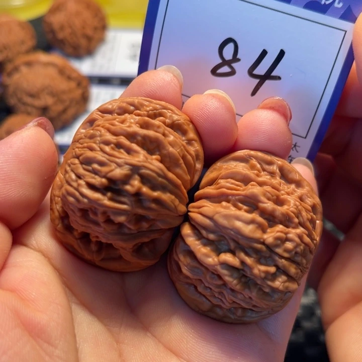 桃核吊坠43楼子84