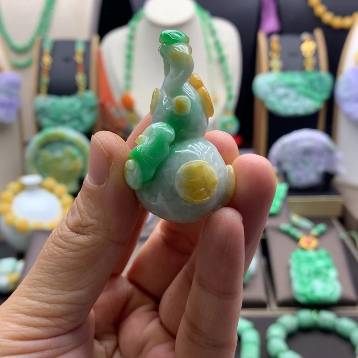 翡翠吊坠(不含链)未镶嵌晓***货