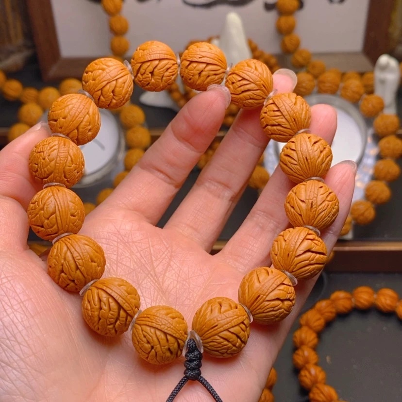 【闪购商品】桃核手串龙文桃核