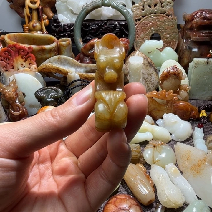 和田玉未镶嵌挂件