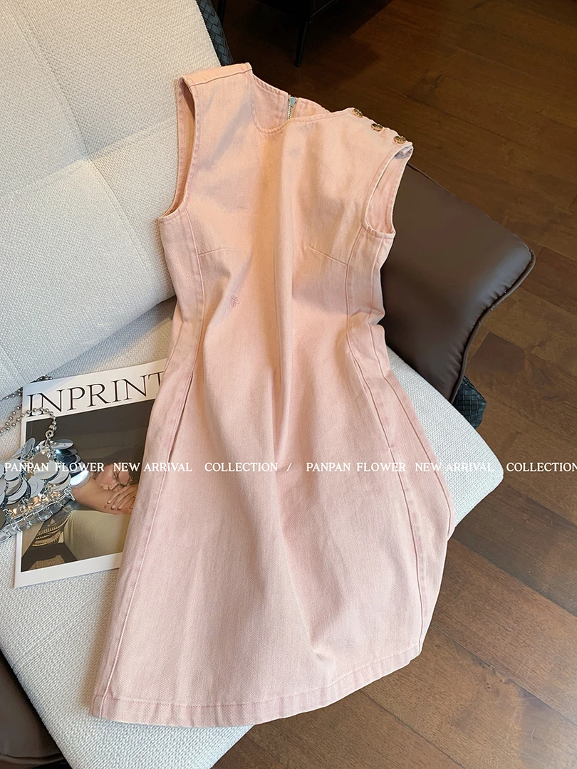 高级感时尚粉色无袖连衣裙女夏季2025新款气质显瘦休法式背心裙子