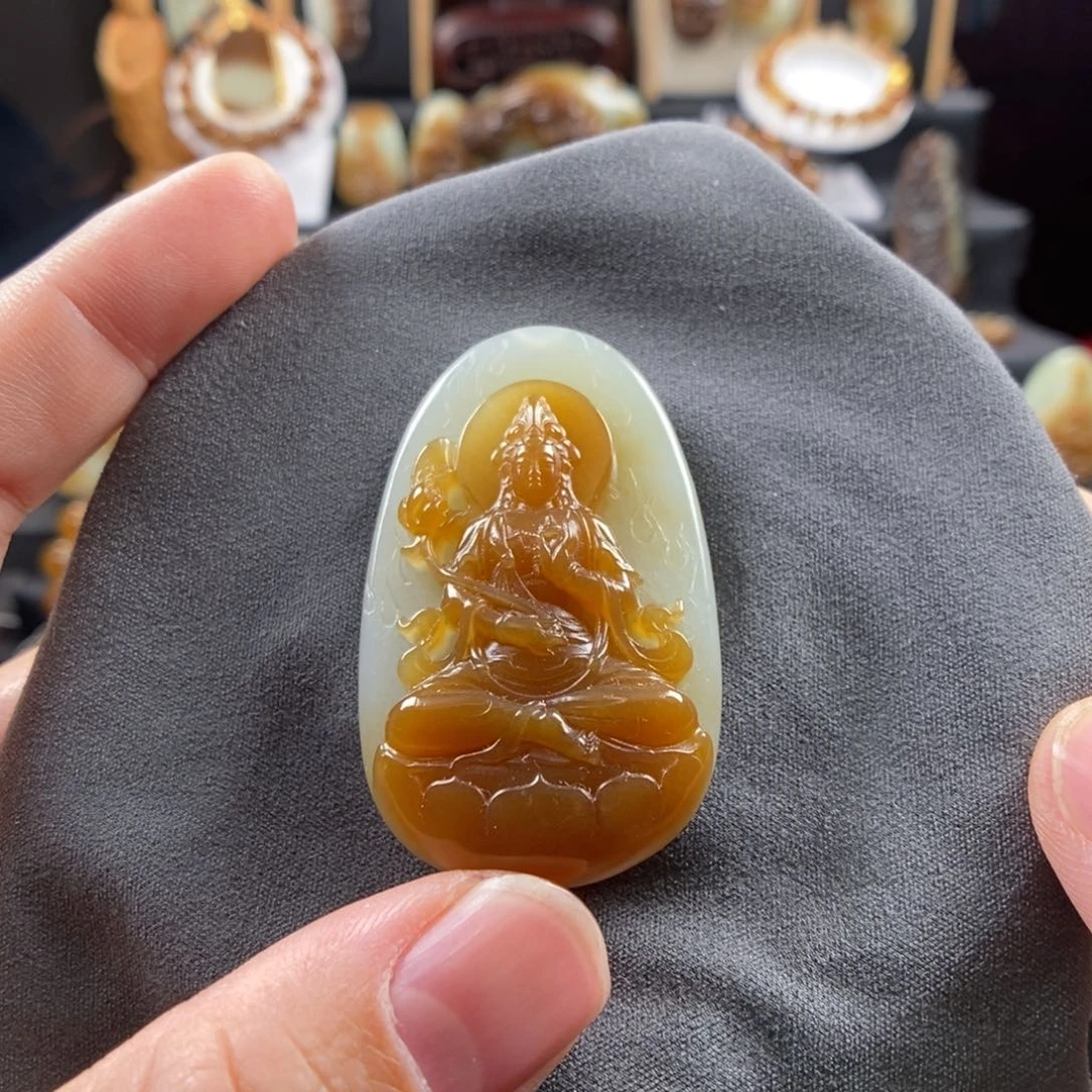 和田玉（糖玉）未镶嵌颈饰