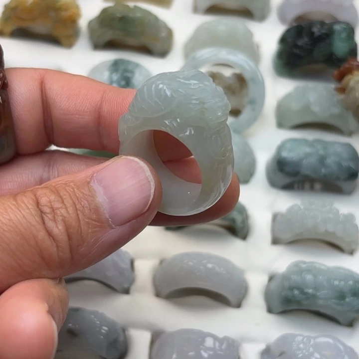 翡翠未镶嵌戒指港码19龙龟