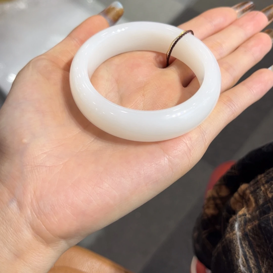 和田玉未镶嵌手镯50 51圈口