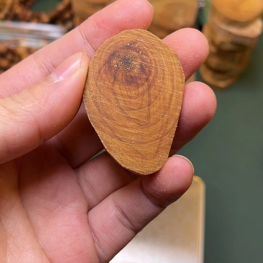 檀香木其他佳****司老山檀香片片