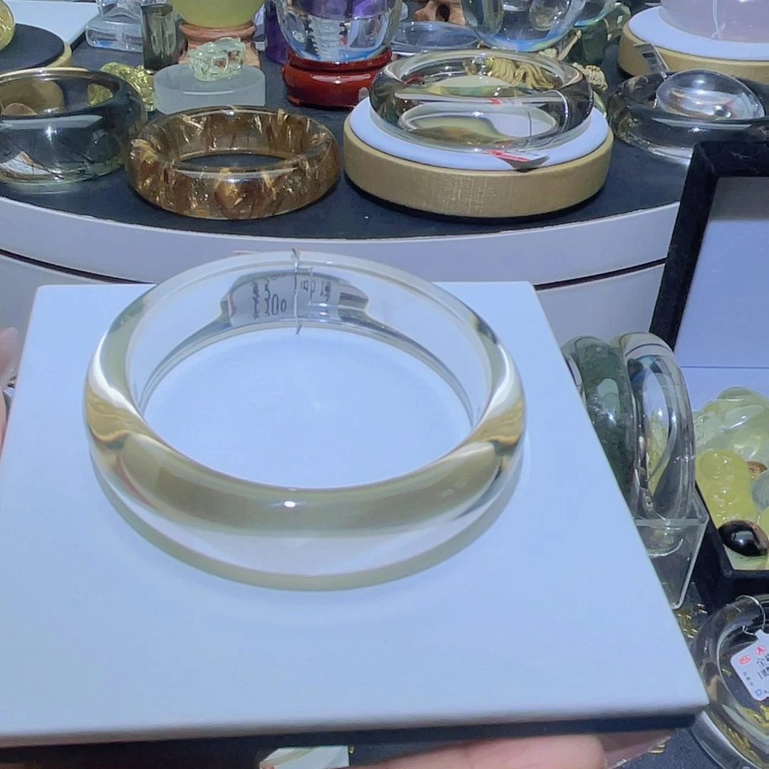 水晶手镯未镶嵌勿*草天然茶水晶全净体高货