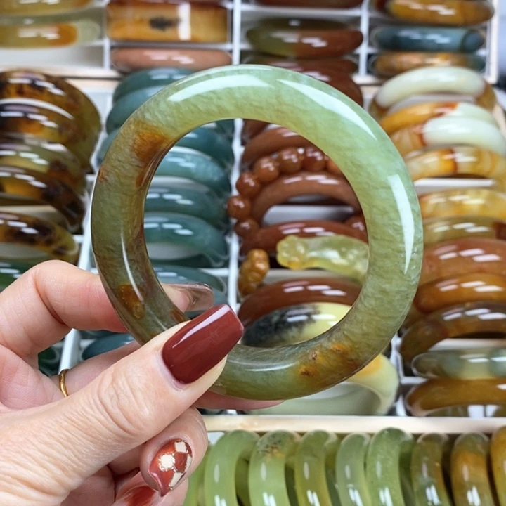 蛇纹石玉手镯未镶嵌56