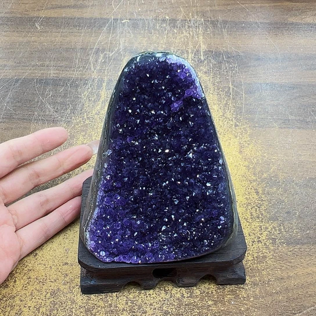 紫晶未镶嵌摆件紫晶