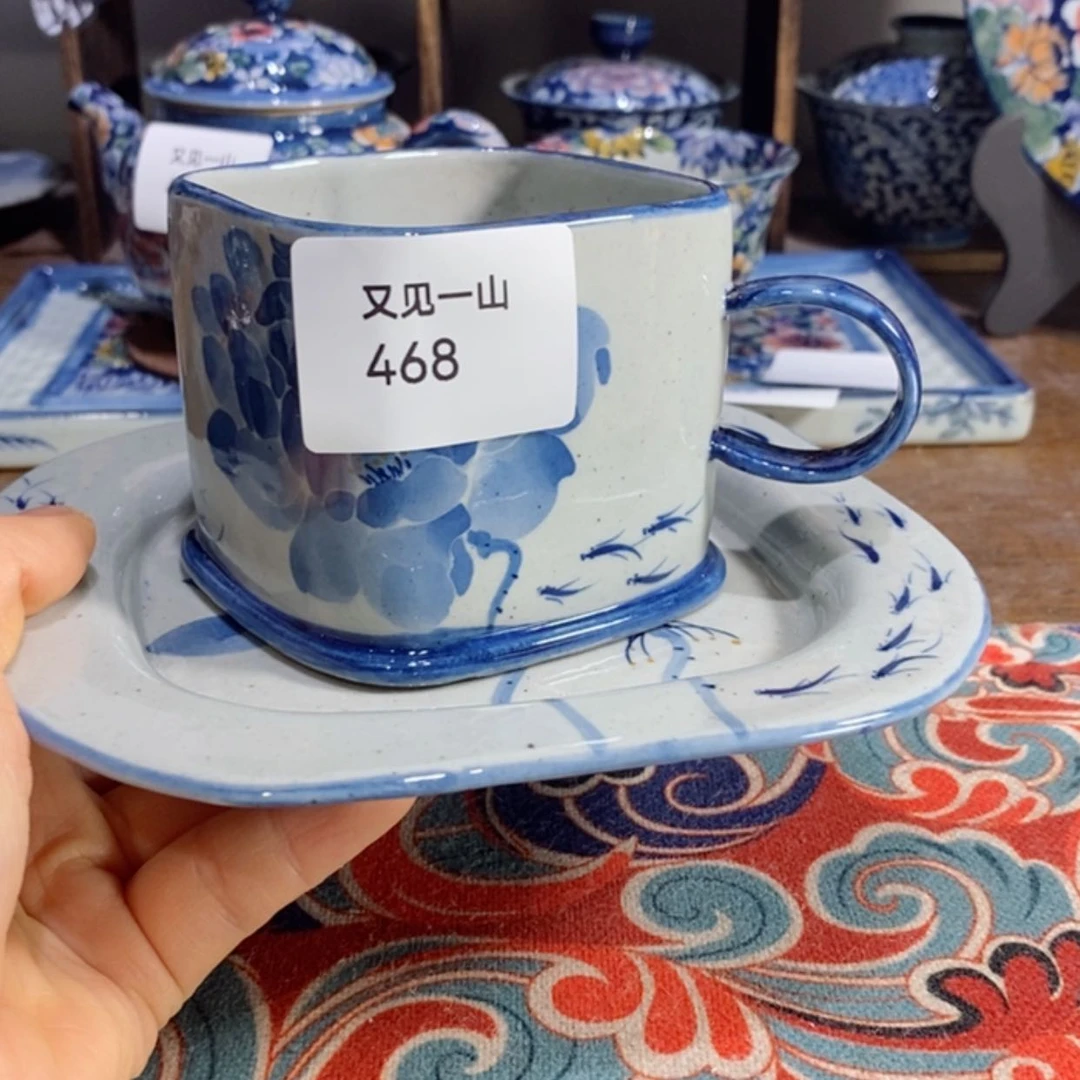【闪购商品】青花瓷冬*?