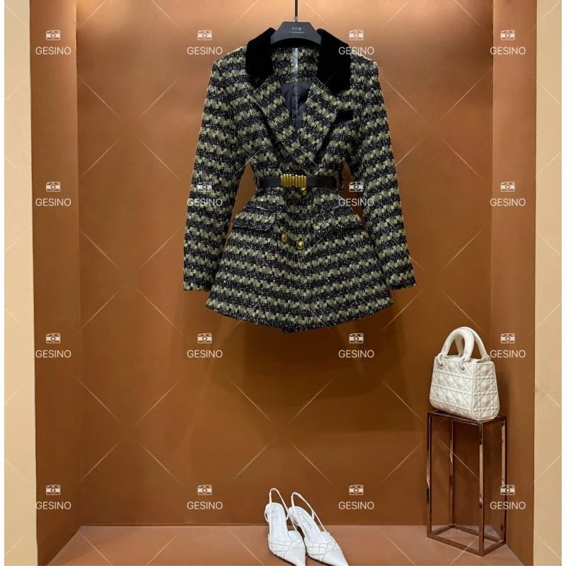 【闵闵】秋冬气质小香风时尚设计师中长款外套 QD-2025115