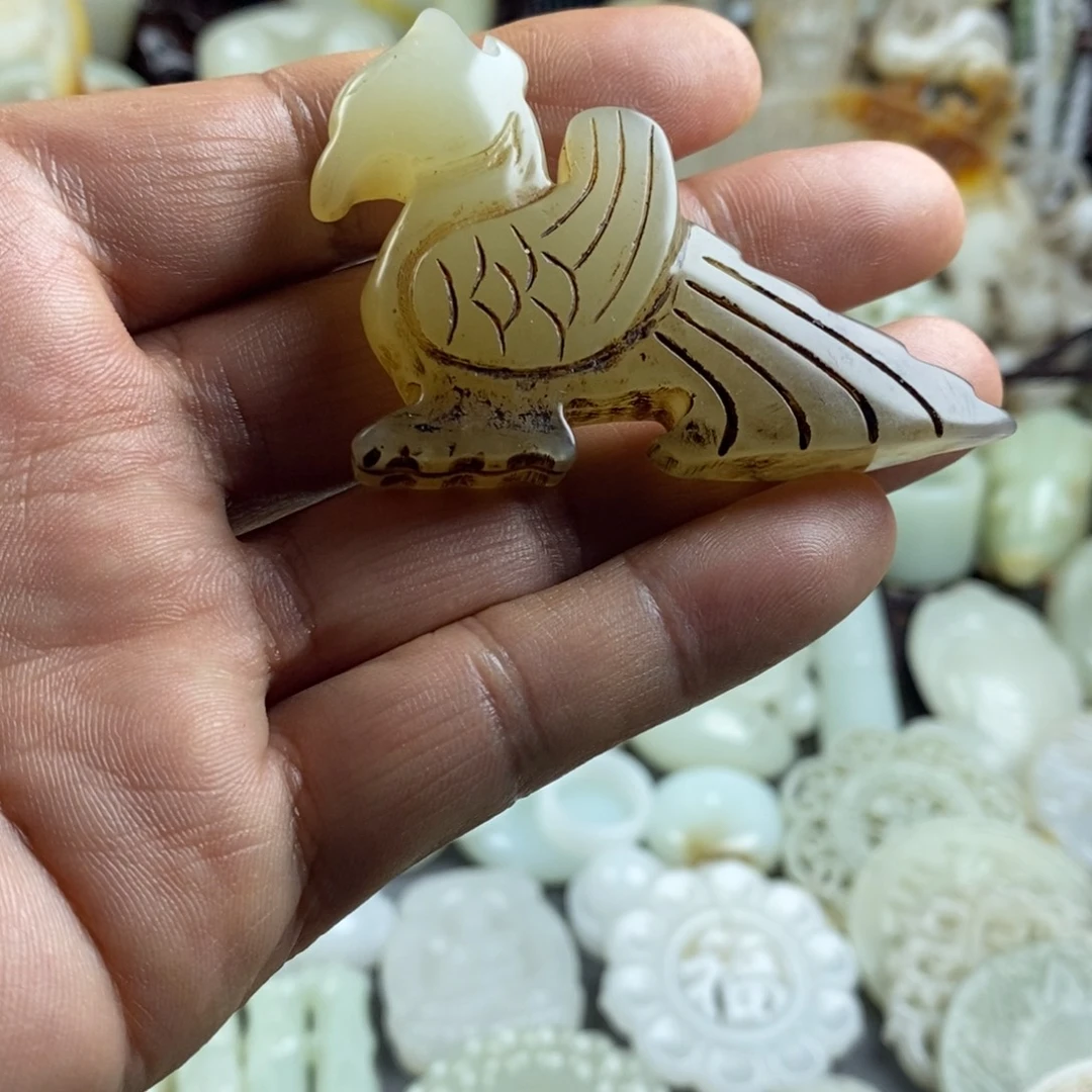 周***法和田玉（糖玉）未镶嵌颈饰