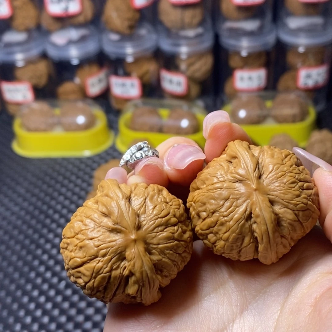文玩核桃吊坠乾隆磨
