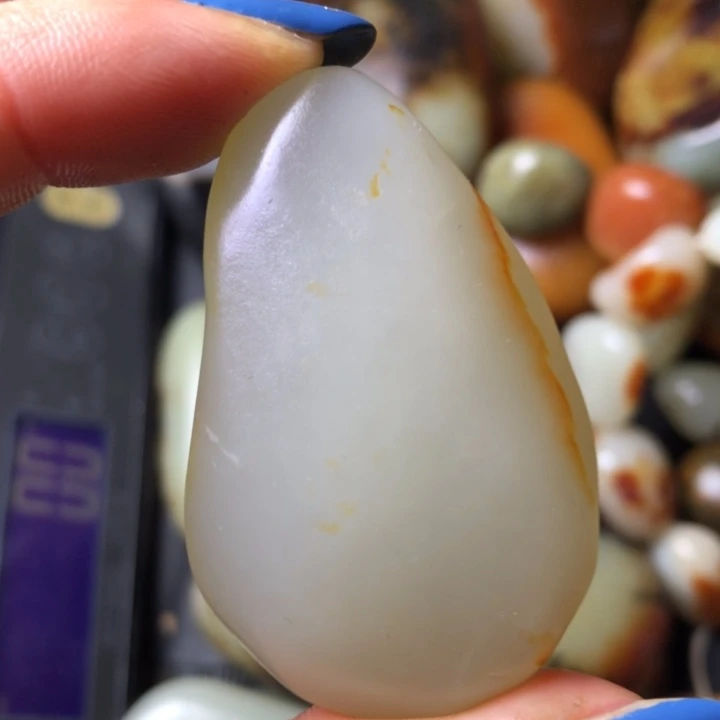 和田玉未镶嵌珠宝奇石