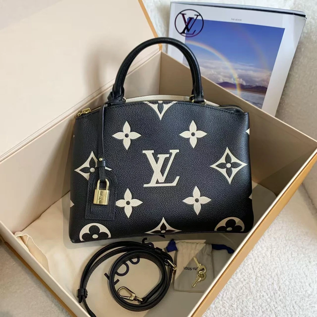 99新 LouisVuitton/路易威登 壹臻/黑金全皮压纹手提包544368781