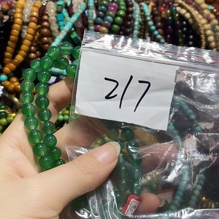 妞***琉璃/树脂/塑料类