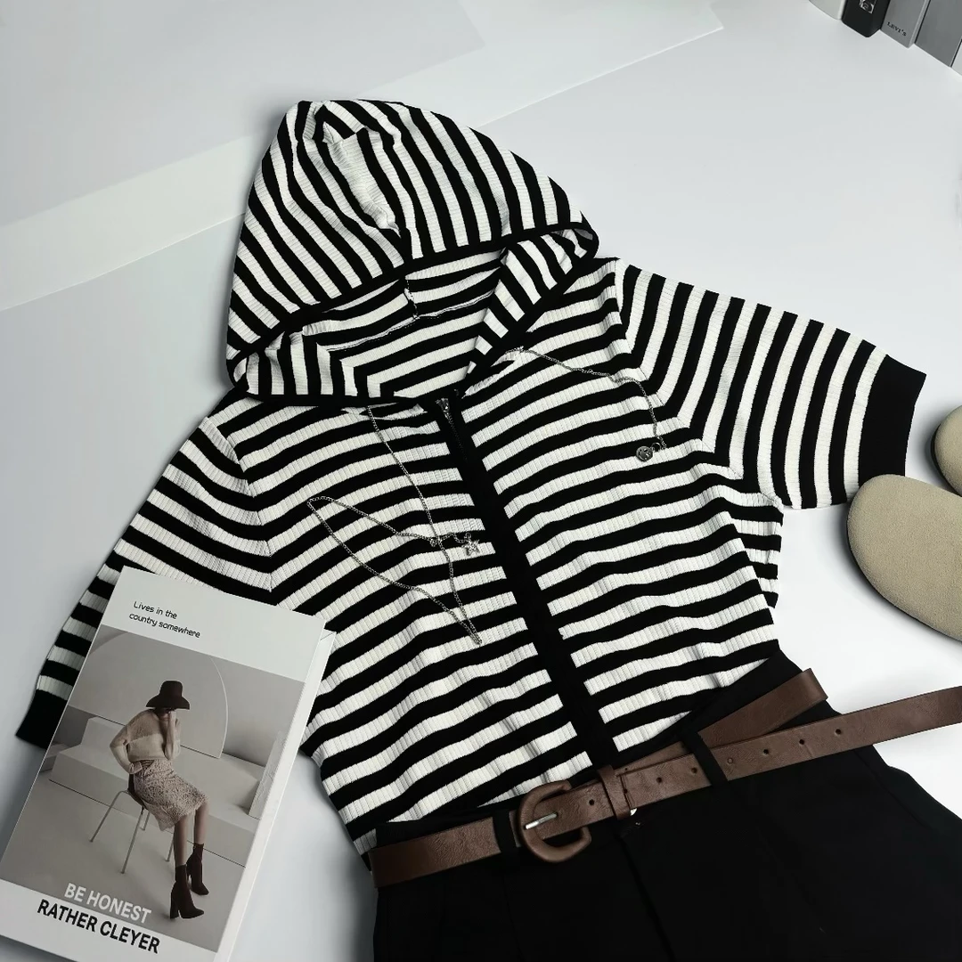 玲姐定制-连帽链条款双拉链开衫经典百搭条纹款针织短袖66119