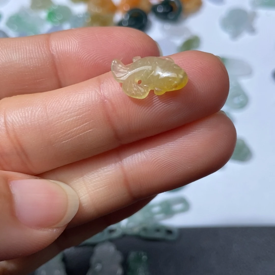 定制翡翠未镶嵌翡翠