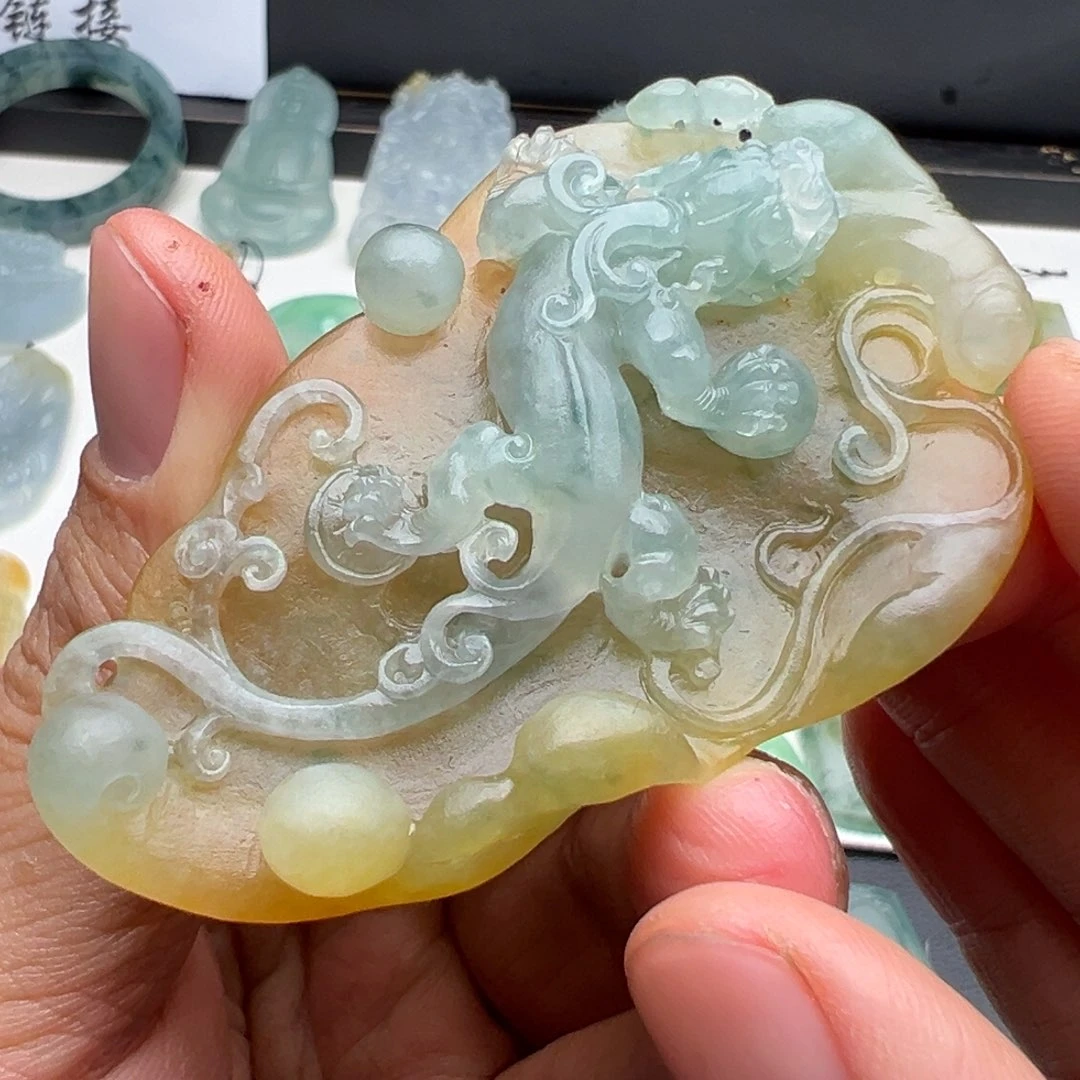 定制翡翠未镶嵌牌