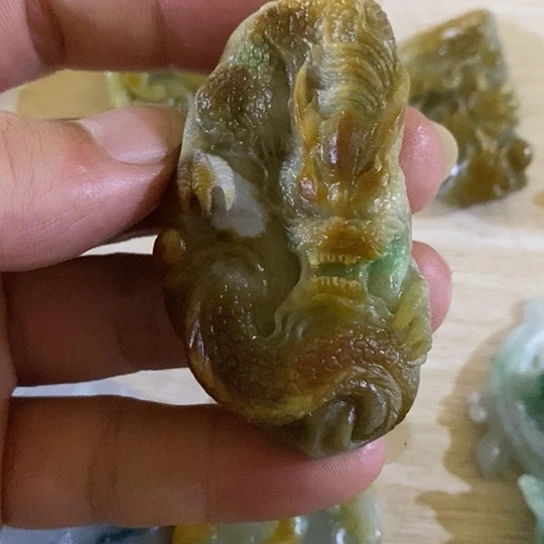 未镶嵌定制翡翠牌子