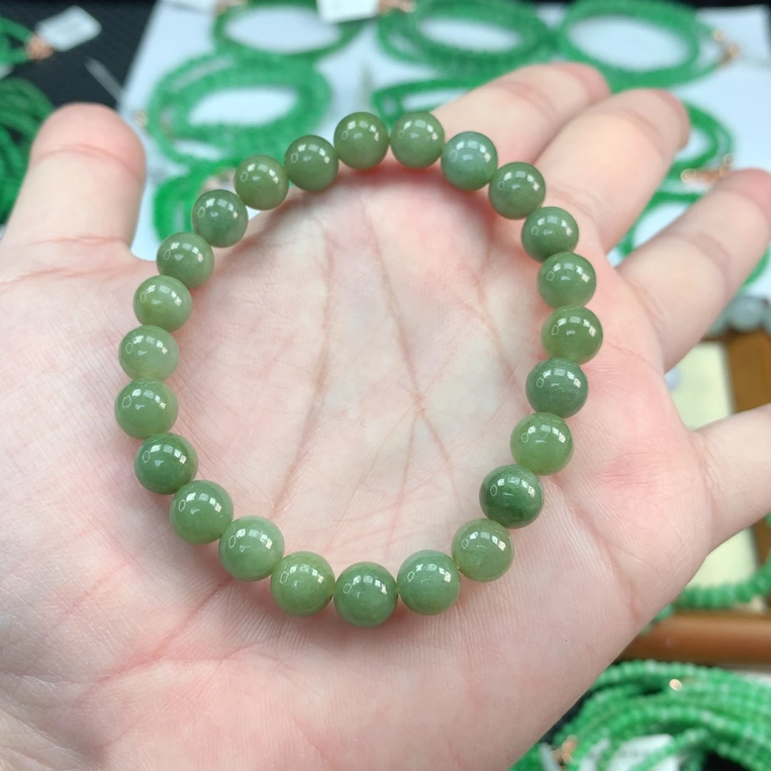 翡翠手链未镶嵌翡翠