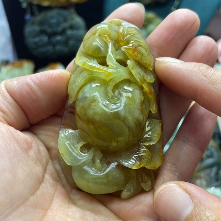 未镶嵌蛇纹石玉颈饰