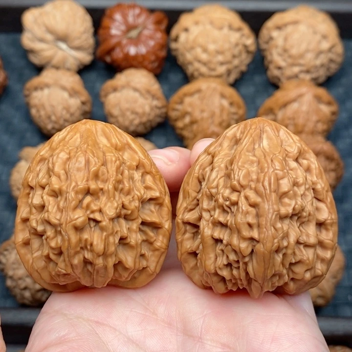 文玩核桃把件C****e虎头王